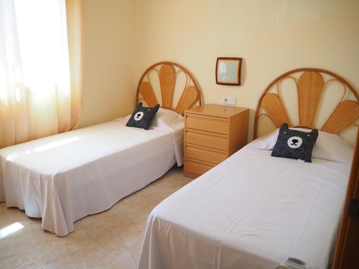 Casa En L'Estartit, Piscina, Jardin Comunitario Villa Luaran gambar