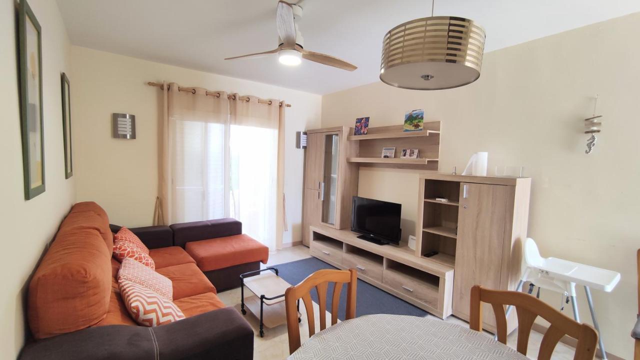 Casa En L'Estartit, Piscina, Jardin Comunitario Villa Luaran gambar
